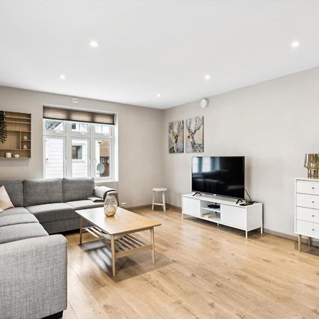 Stylish & Bright Penthouse - Office - 5 Star Location! Lejlighed Egersund Eksteriør billede