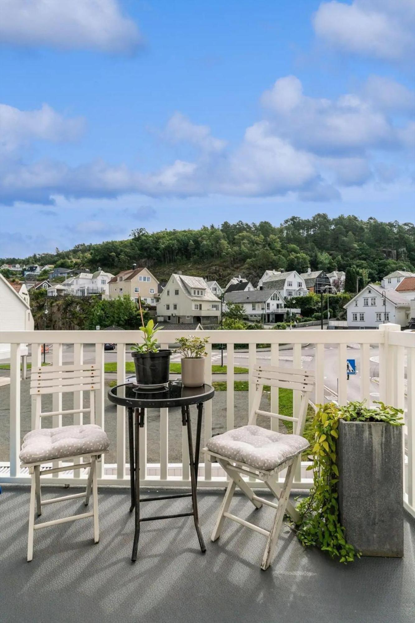 Stylish & Bright Penthouse - Office - 5 Star Location! Lejlighed Egersund Eksteriør billede