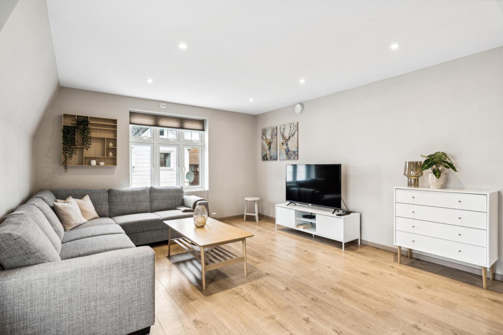 Stylish & Bright Penthouse - Office - 5 Star Location! Lejlighed Egersund Eksteriør billede